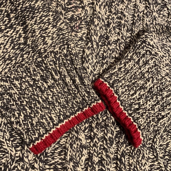 🌟HostPick🌟NWT Men’s Roots Cable Knit Sweater - size S - Picture 13 of 16
